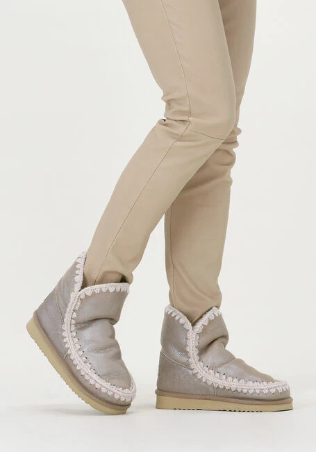 Mou eskimo 18 bottes fourrure en or 6 Mou eskimo 18 bottes fourrure en or – Image 6