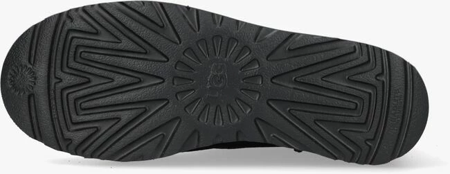 Ugg w classic short logo zip bottes fourrure en noir 4 Ugg w classic short logo zip bottes fourrure en noir – Image 4