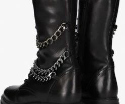 Nikkie dionne chain boots bottines à lacets en noir 8 Nikkie dionne chain boots bottines à lacets en noir -Bottes Femme Soldes 208132 3