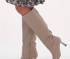 Lola cruz 010b14bk bottes hautes en taupe -Bottes Femme Soldes 225203 8