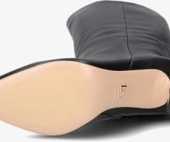 Lola cruz 010b14bk bottes hautes en noir 8 Lola cruz 010b14bk bottes hautes en noir -Bottes Femme Soldes 225216 4