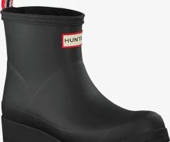 Hunter play boot short bottes en caoutchouc en noir